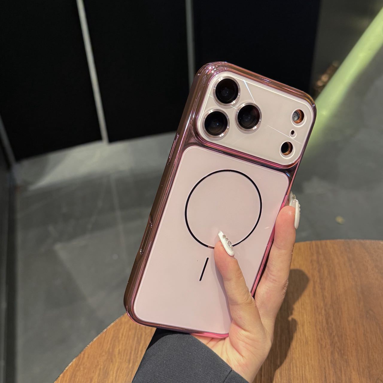 Suitable For IPhone 17Promax Mobile Phone Case Apple 16 Large Window Laser Magnetic Suction 15Pro Protective Cover