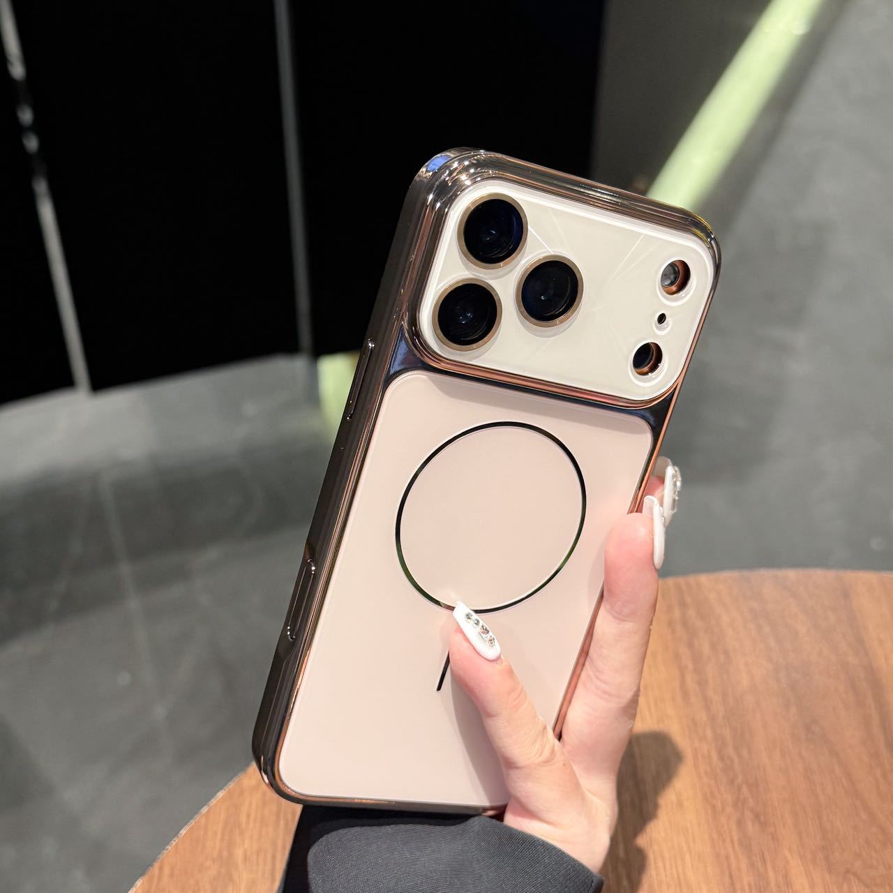 Suitable For IPhone 17Promax Mobile Phone Case Apple 16 Large Window Laser Magnetic Suction 15Pro Protective Cover